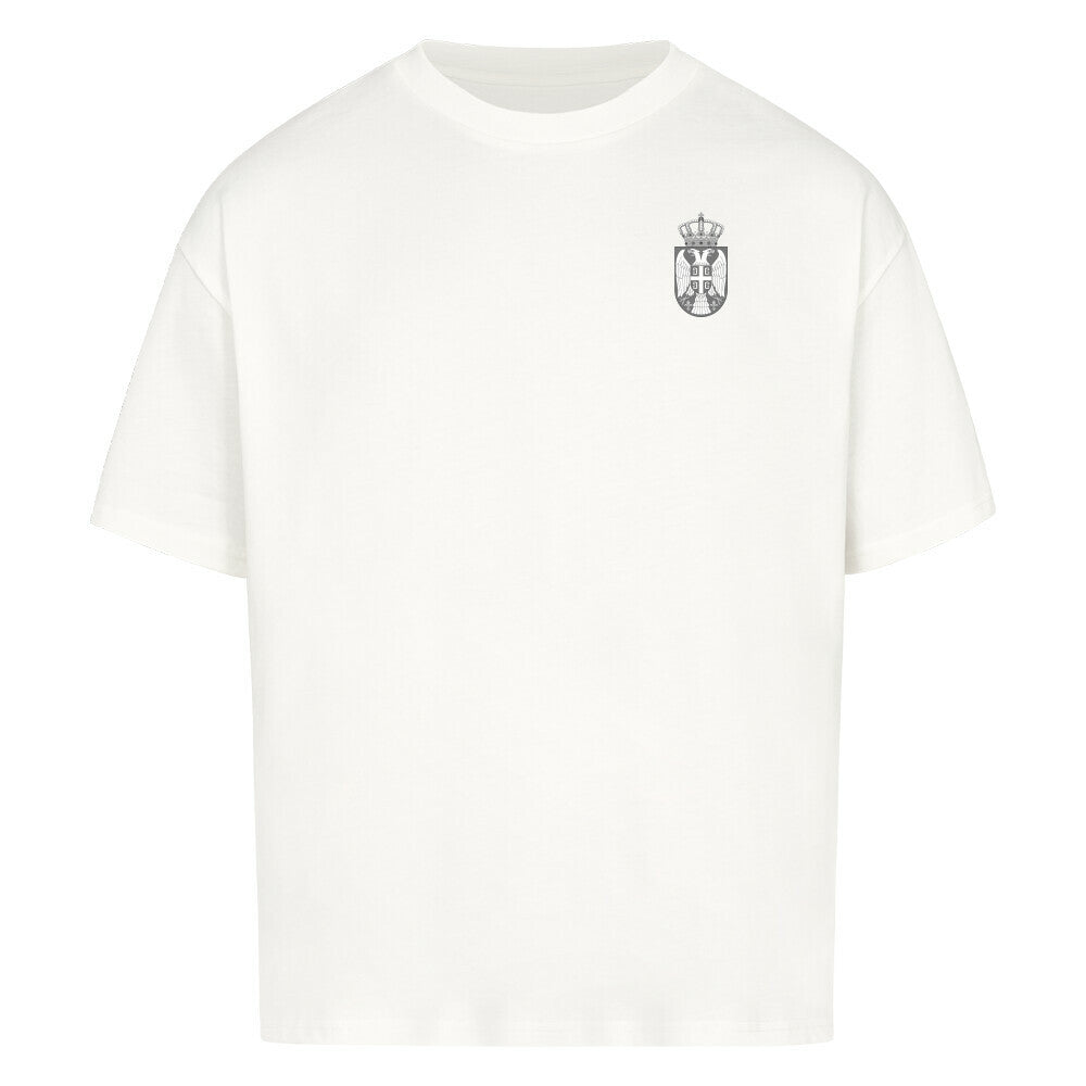 Graues oversized T-Shirt der Marke Pelasgia mit Serbien-Design, weiche Baumwoll-Qualität, lässiger Schnitt, auf einem weißen Hintergrund.
