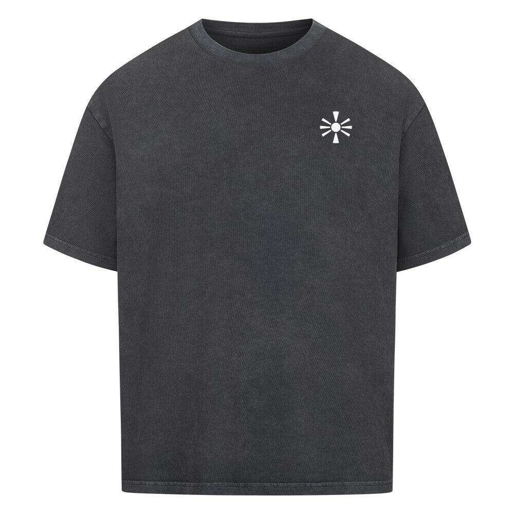 Langes, oversized T-Shirt von Pelasgia mit Mazedonien-Design, weiche Baumwollqualität, lässiger Schnitt, stilvoller Look.