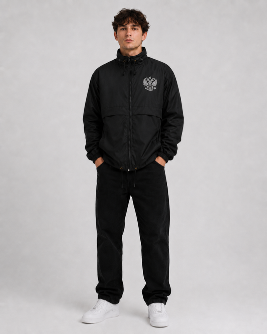 Leichte Russland Windbreaker Jacke von Pelasgia mit wasserabweisendem Stoff und sportlichem Design.