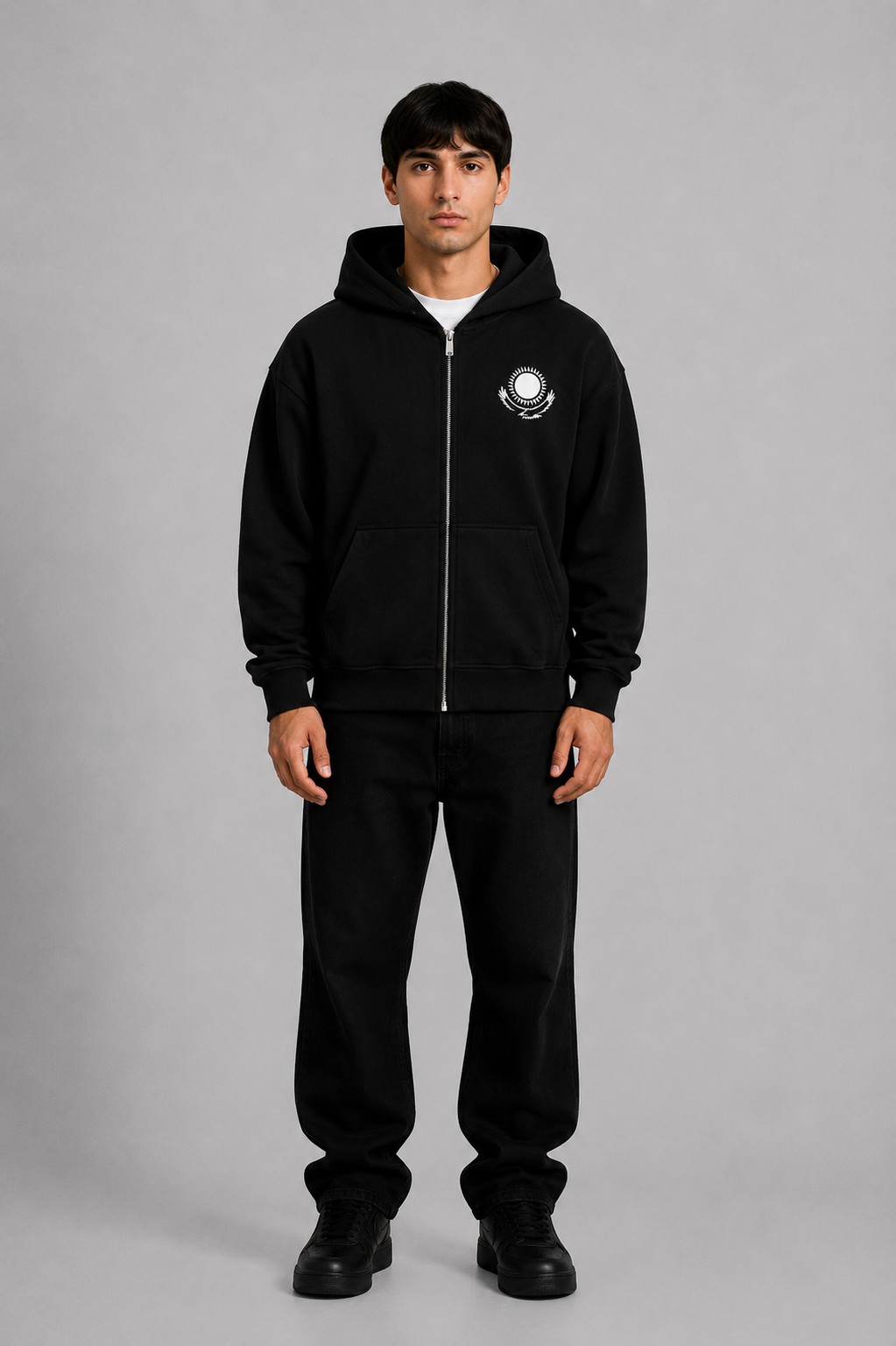 Pelasgia Zip-Hoodie mit Kasachstan-Design, schwarzer Hoodie mit Reißverschluss und Kasachstan-Motiv auf der Vorderseite