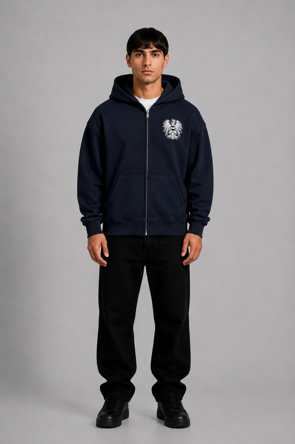 Grauer Pelasgia Zip-Hoodie mit Österreich-Print, atmungsaktive Kapuzenjacke für Männer und Frauen.